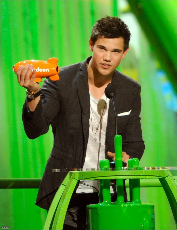 Taylor Lautner