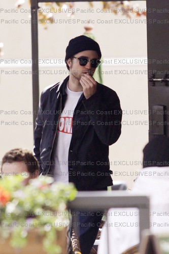 Robert Pattinson
