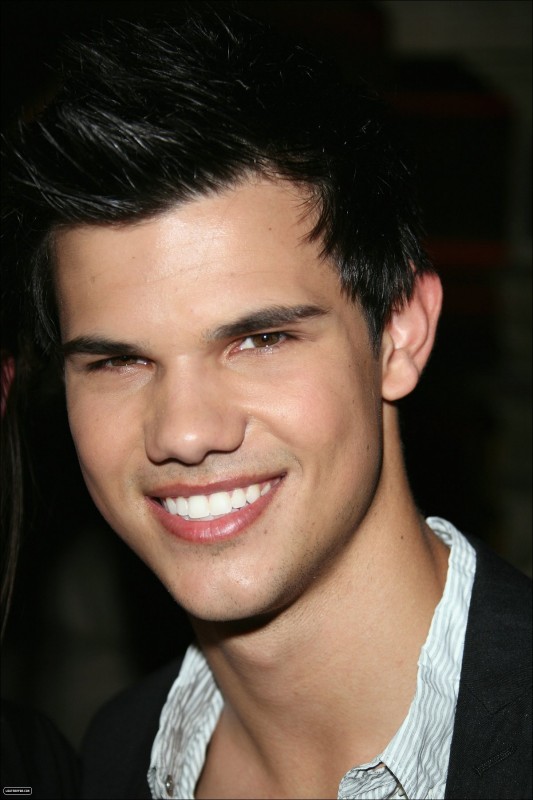 Taylor Lautner